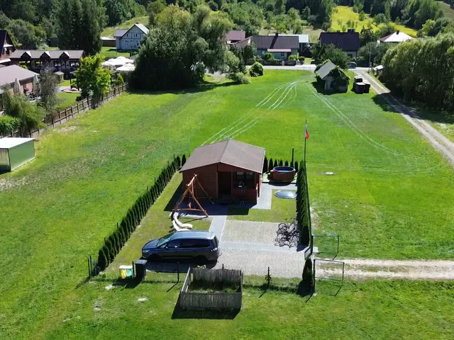 Domek Na Roztoczu i okolica widziane z góry — dojazd i sąsiedztwo