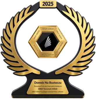 Statuetka Orły Turystyki GOLD 2025 dla Domku Na Roztoczu